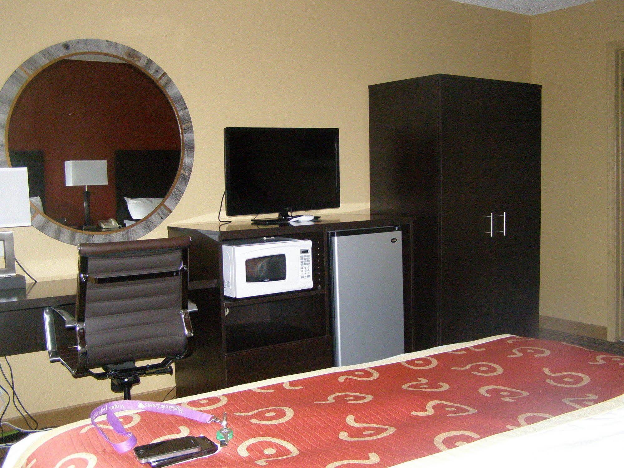 C Punch Inn & Casino Unionville Екстериор снимка